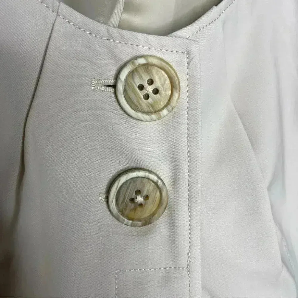 Hilton Hollis Cream Button - Image 7