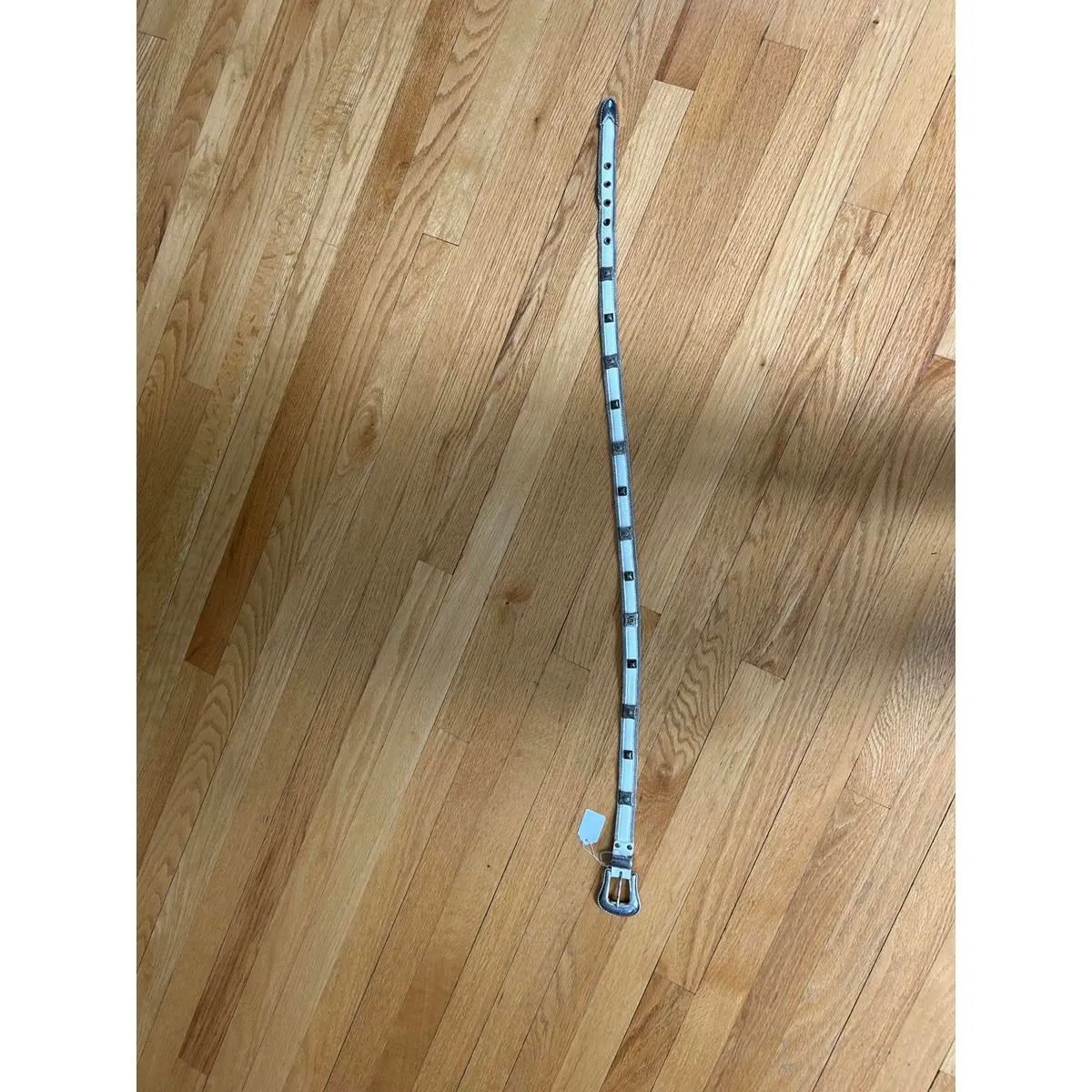 Leather Belt with Decorative Buckle and metal mesh accent White - Image 2