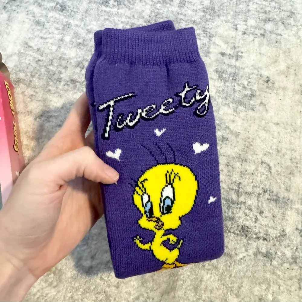 NIB 1996 Vintage Tweety Slipper Socks One Size - Image 3