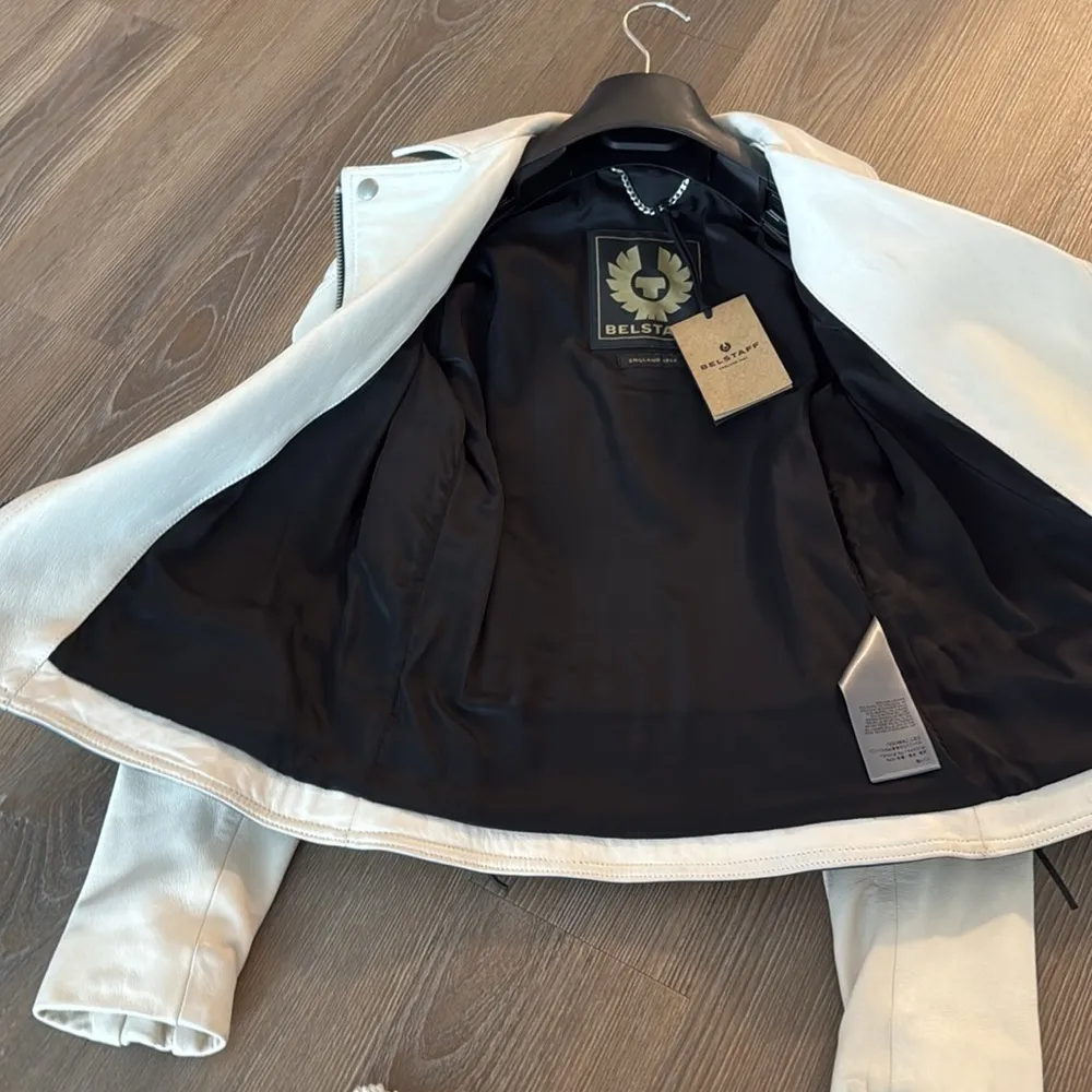 NWT Belstaff devyn bicolor jacket in racing blue/ off white Size 4 - Image 4