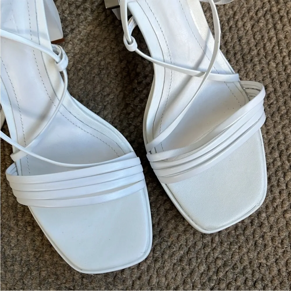 EUC SCHUTZ Leather Glenna Platform Sandals
White Size 7 - Image 4