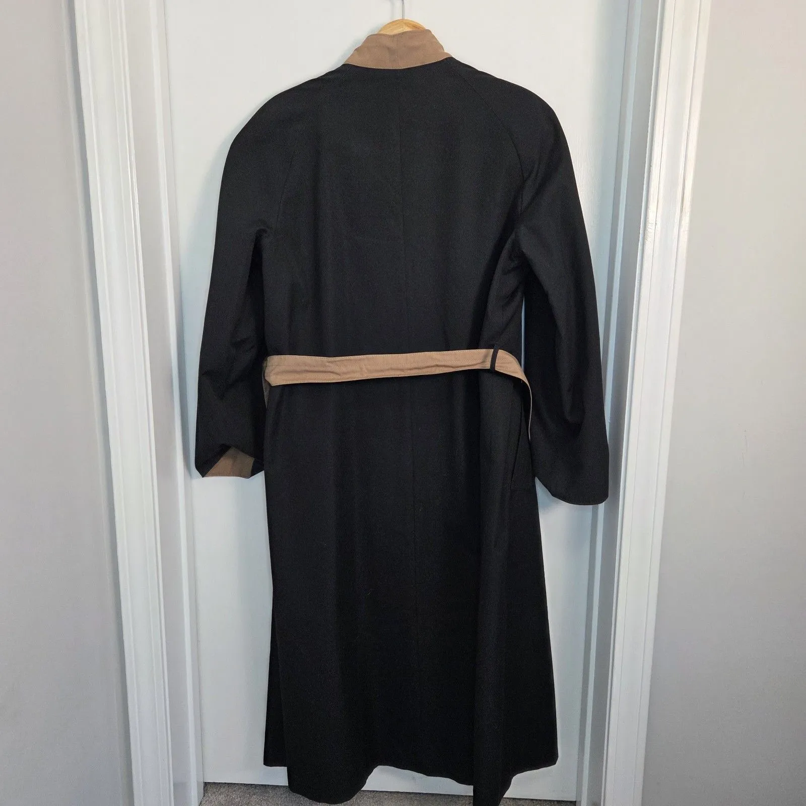 Etienne Aigner Trench Coat Womens 14 Black Tan Belted Reversible Classic Vintage - Image 5