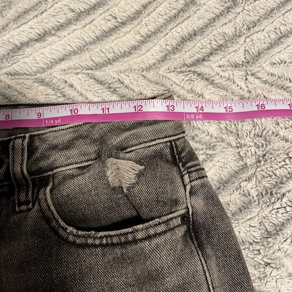 PacSun Black 90s Boyfriend Jeans size 25 - Image 10