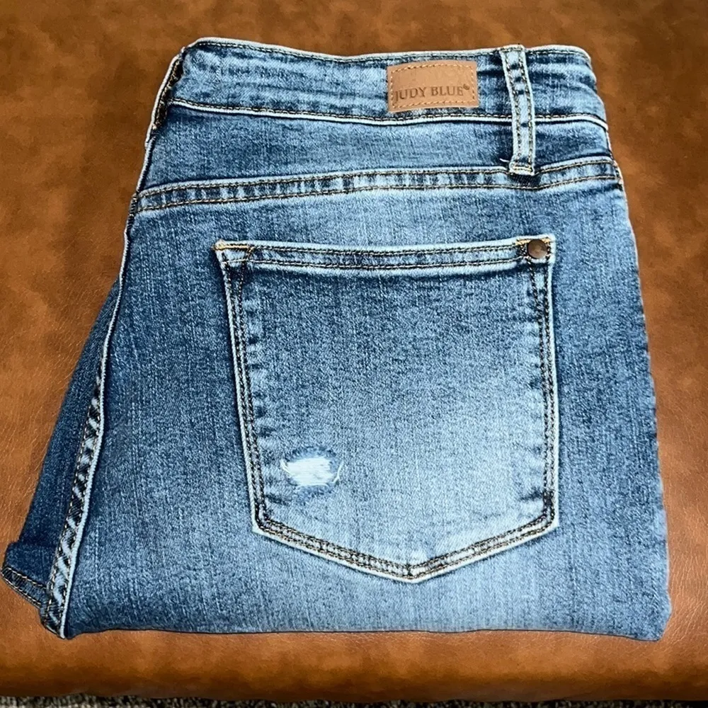 Judy Blue Slim Fit Size 13/31 - Image 3