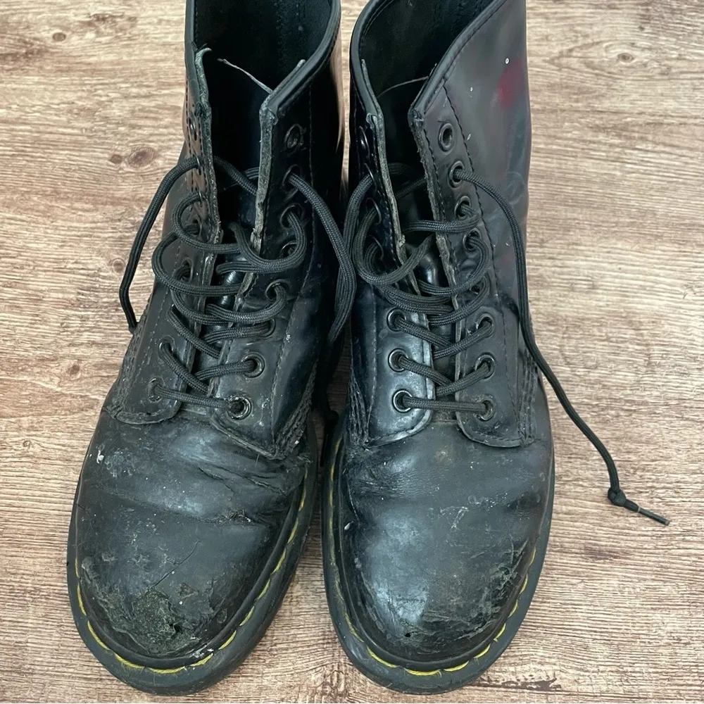 Dr. Martens 1460 Women's Smooth Leather Lace Up Boots Size 7 - Image 2