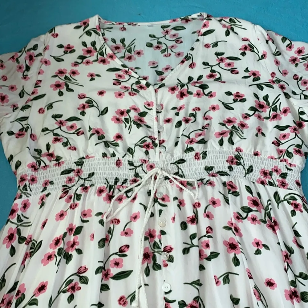 BEACH PARTY floral maxi dress smocked stretchy waist tassel strings size XXL White - Image 5