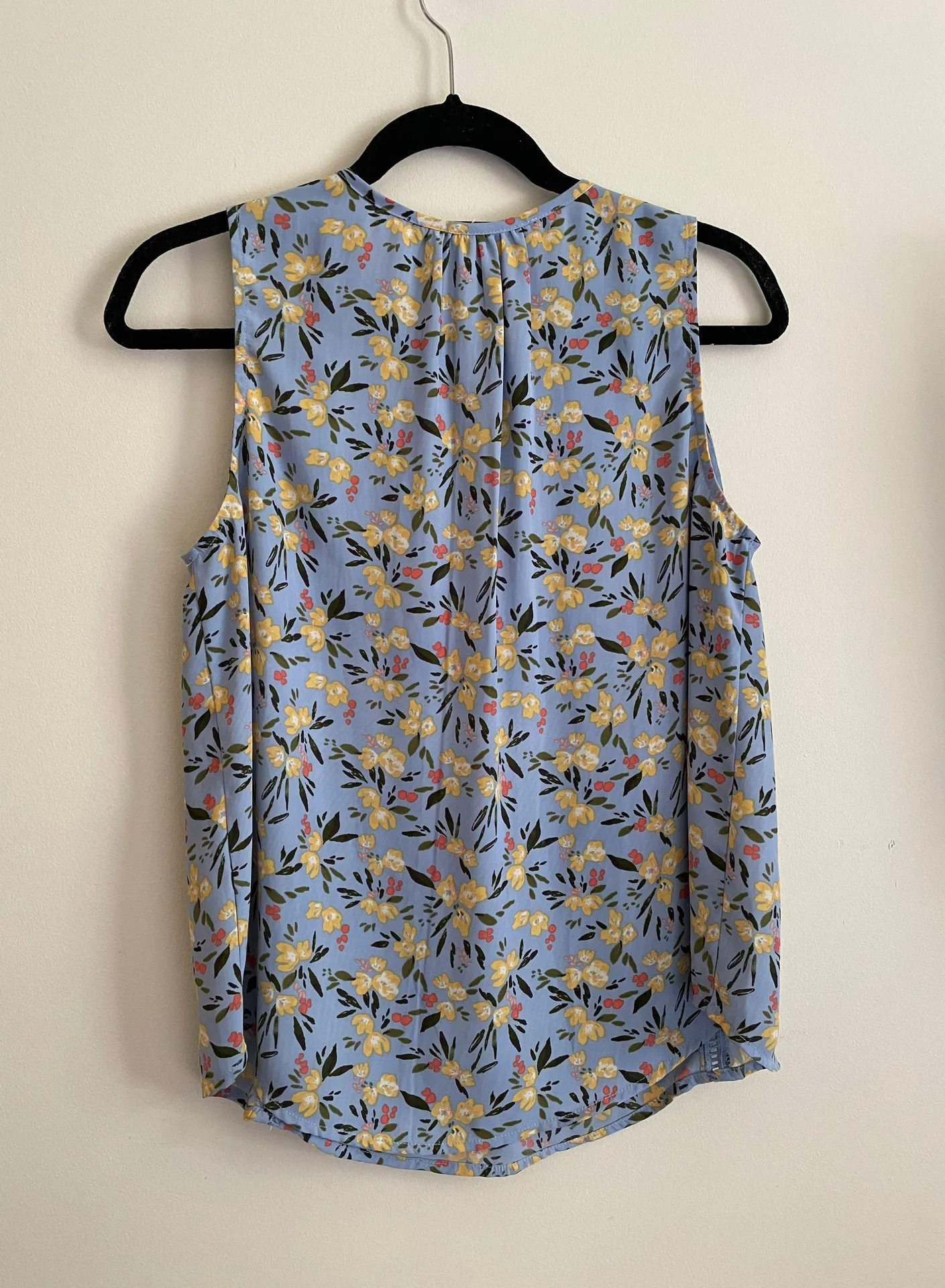 Blouse Sleeveless Blue floral tassel Women’s size small - Image 2