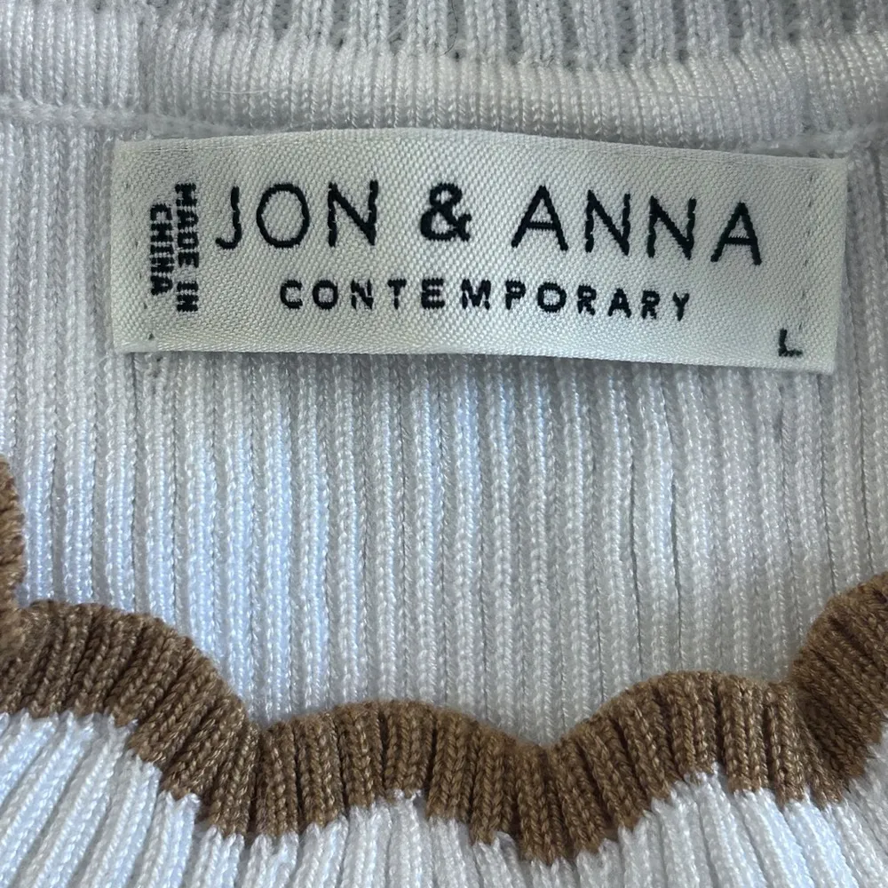 Jon & Anna NWOT mock neck scalloped short sleeve blouse - Image 4