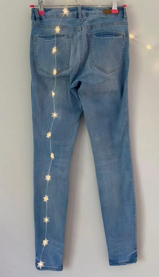 Light Blue Jeans Size 03 - Image 2