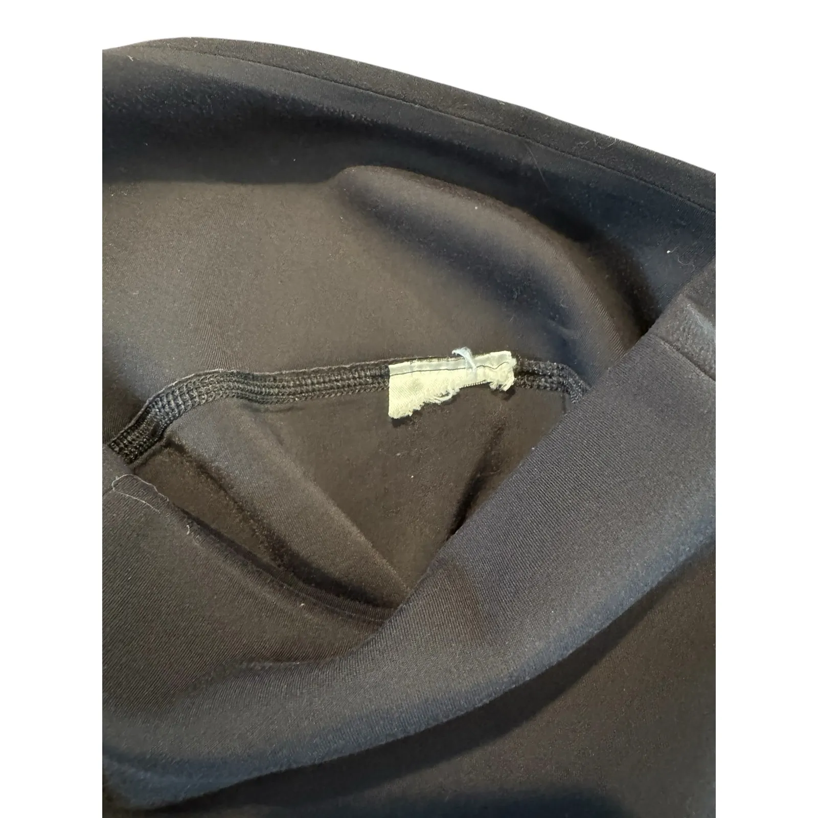 Gymshark XS Black Capri Workout Leggings - Image 4