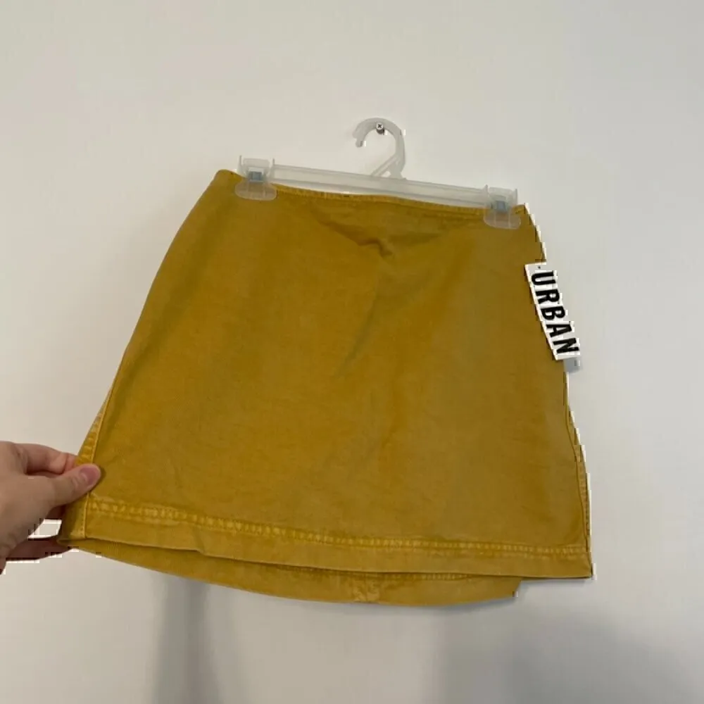 NEW NWT BDG URBAN OUTFITTERS Sara Twill High Waisted Mini Skirt Mustard Yellow S - Image 7