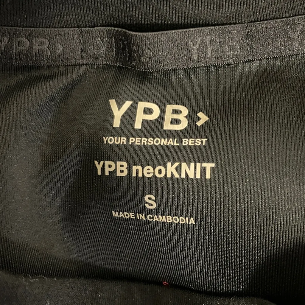YPB neoKNIT Black cropped sweatshirt size Small athleisure athletic - Image 4