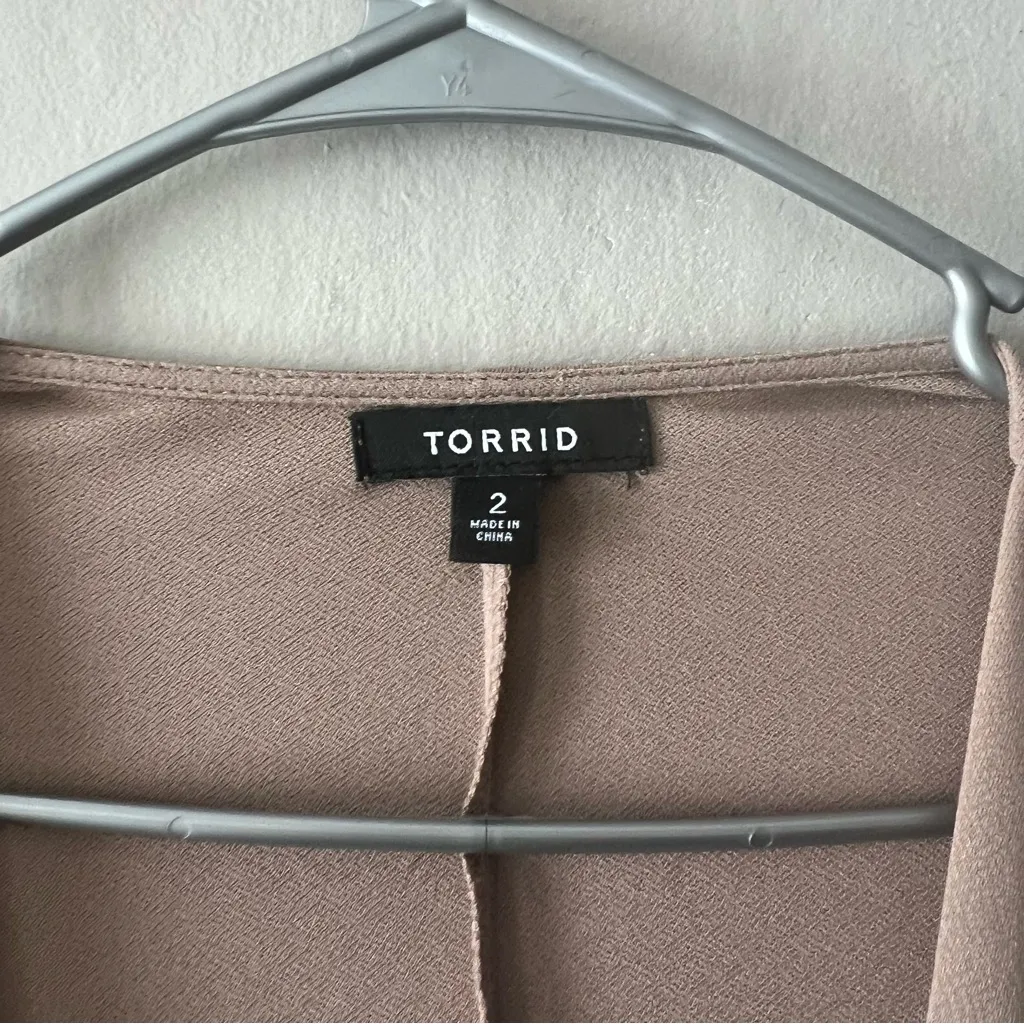 Torrid Taupe Grey Pebble Crepe Drape Front Blazer Size 2 - Image 7