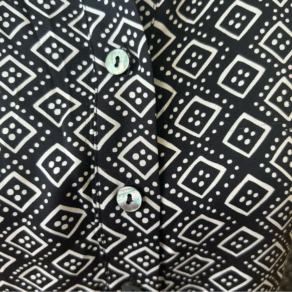 Diane Von Furstenburg Silk Black & White Flutter Hem Shirt Dress-Small Flaw - Image 4