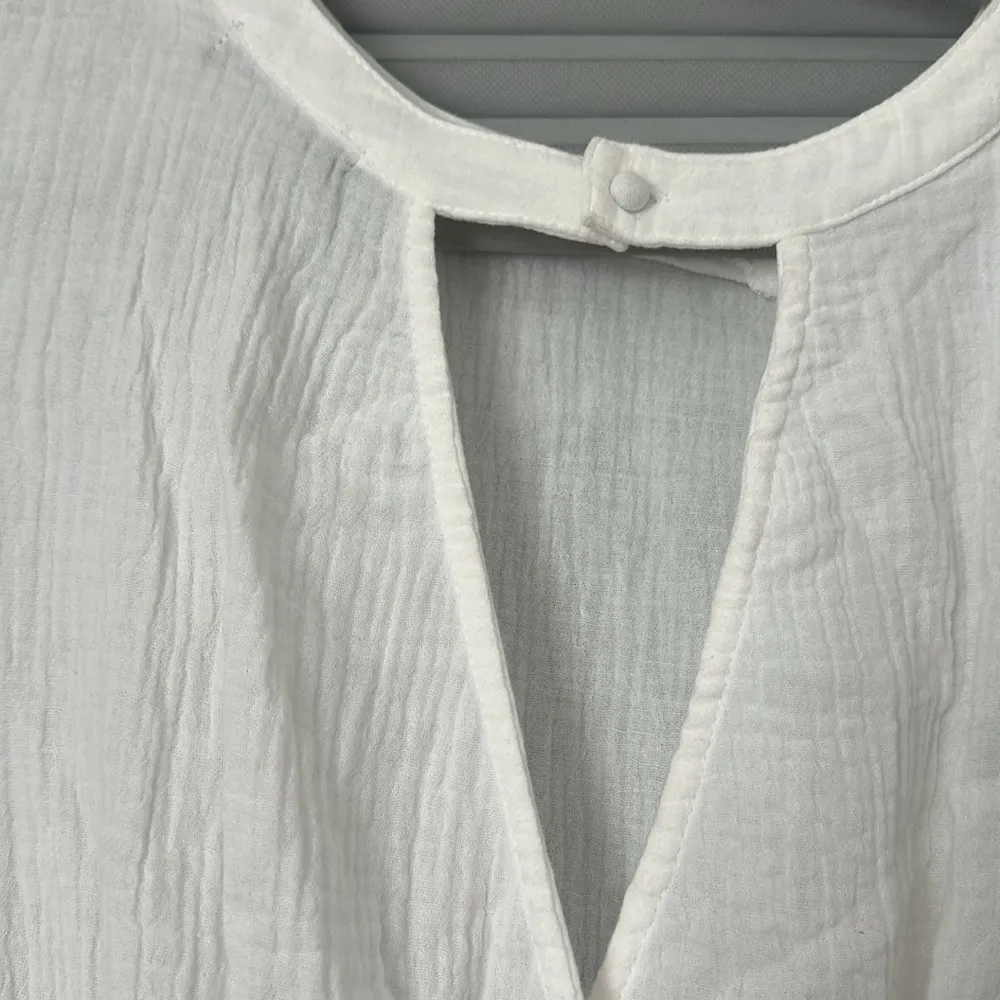 KLD White Short Sleeve Romper - Image 5