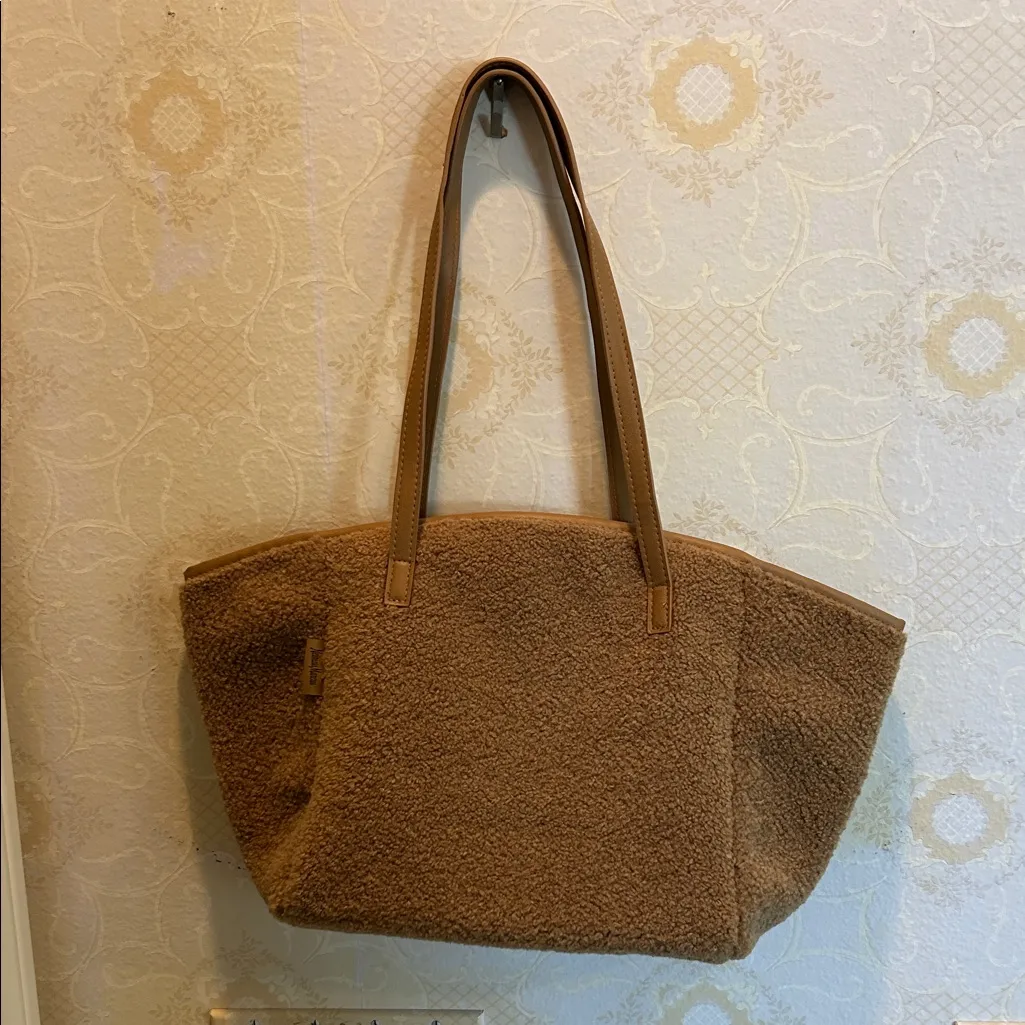 Neiman Marcus  Reversible Sherpa Sheerling Tote Bag Brown - Image 3