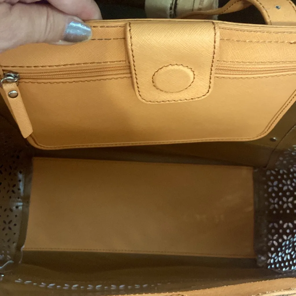 B. Makowsky tote Orange - Image 5