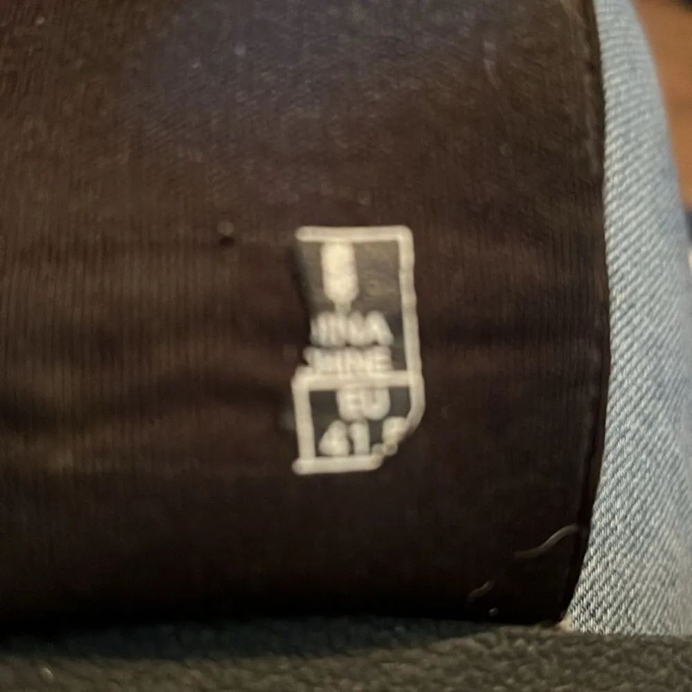 Revitalign Silver Slide Sandals Size 11 - Image 5