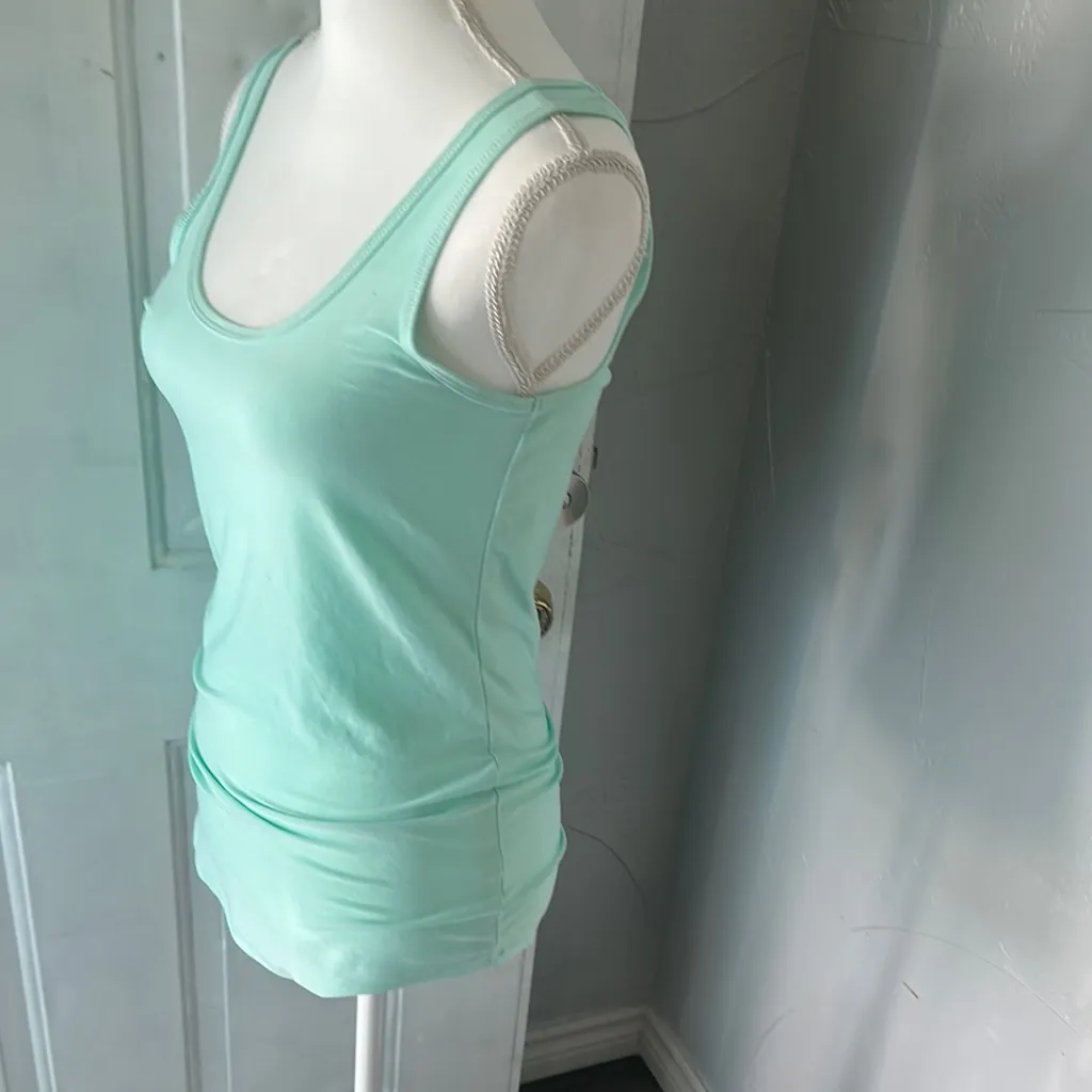 No Boundaries Green Sleeveless Fitted Tank Top - Image 2