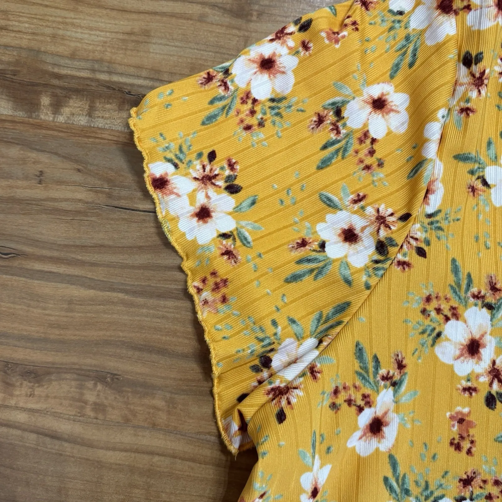 Full circle floral short sleeve knit top womens plus size 2X ribbed lettuce hem‎ - Image 3