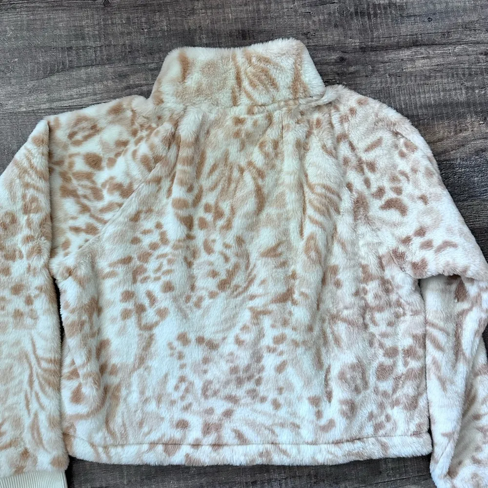 Calvin Klein Performance 3/4 zip - Image 6