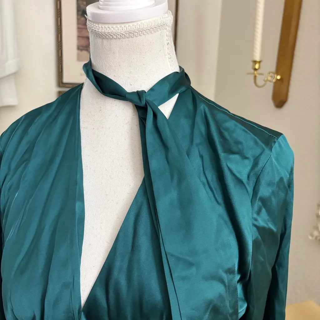 JONATHAN SIMKHAI‎ Wrap Front Silk Charmeuse Bodysuit
In Deep Emerald Size XS NWT Green - Image 3