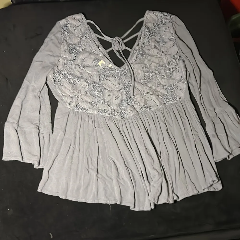 Lace Periwinkle Long Sleeve Top Size S - Image 2