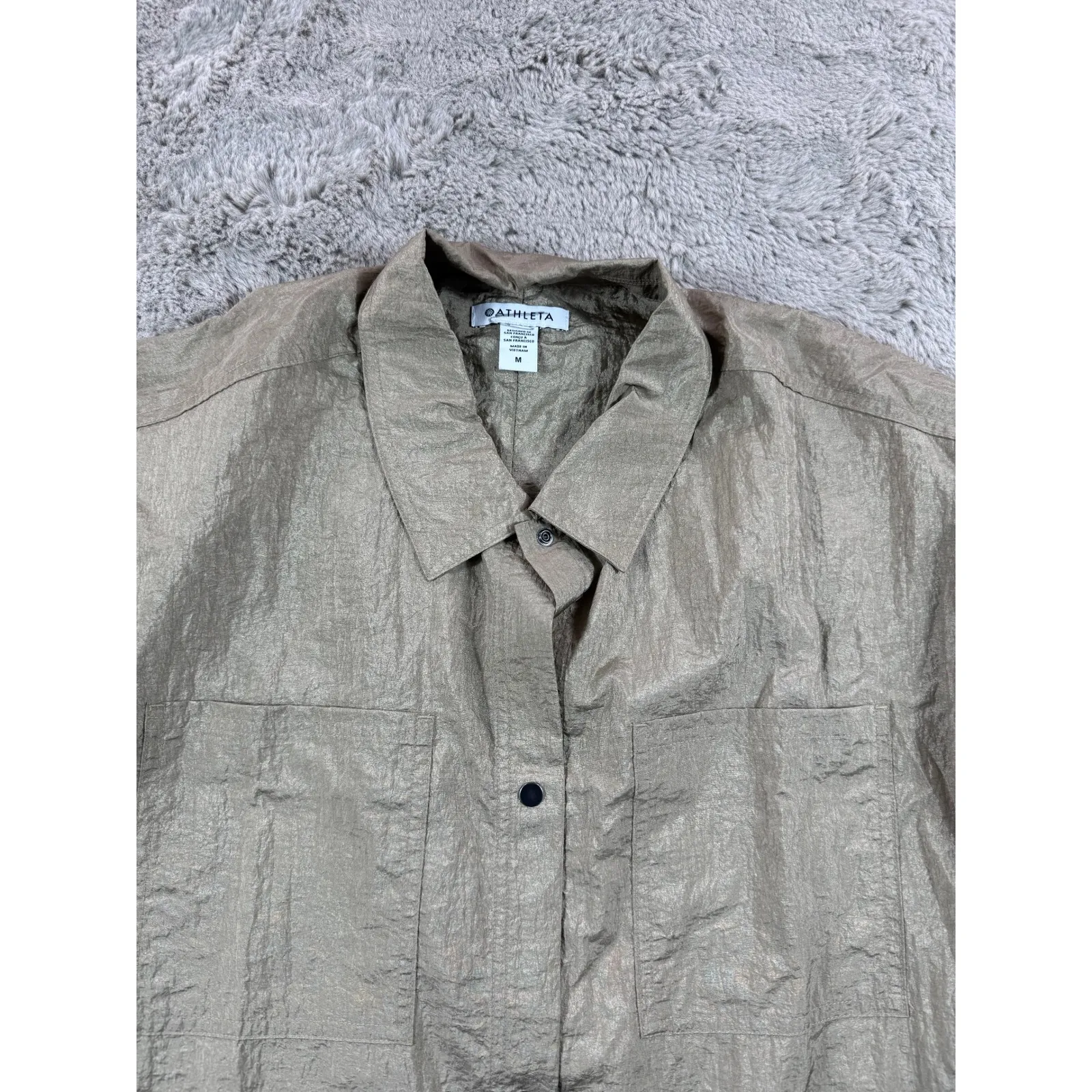 NWOT Athleta Lunar Sheen Shirt Color Brownstone Beige Shirt Top Size M Oversized - Image 9
