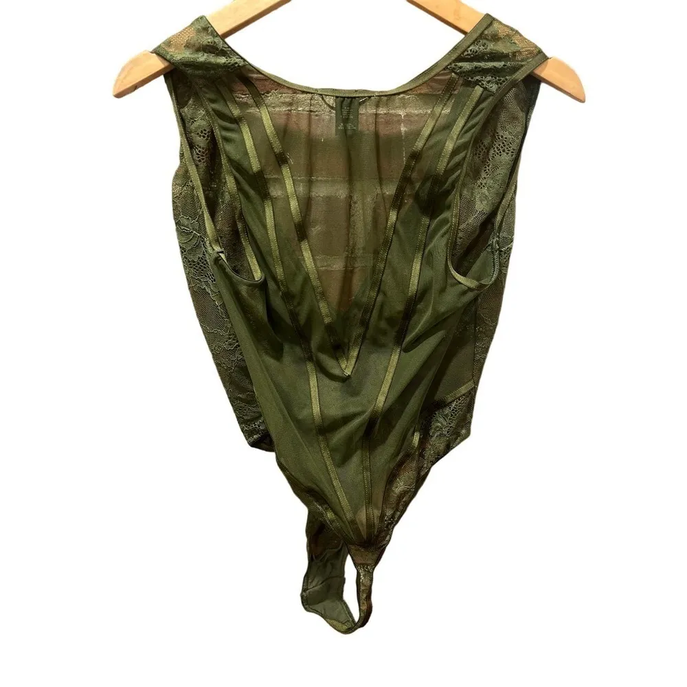 NWOT Victorias Secret Green Lace Teddy Bodysuit Medium - Image 3