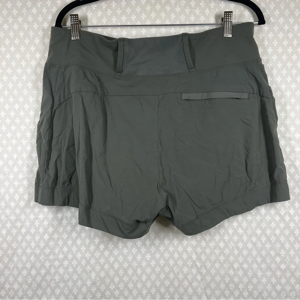 Athleta Dark Green Trekkie North Shorts‎ - Image 5