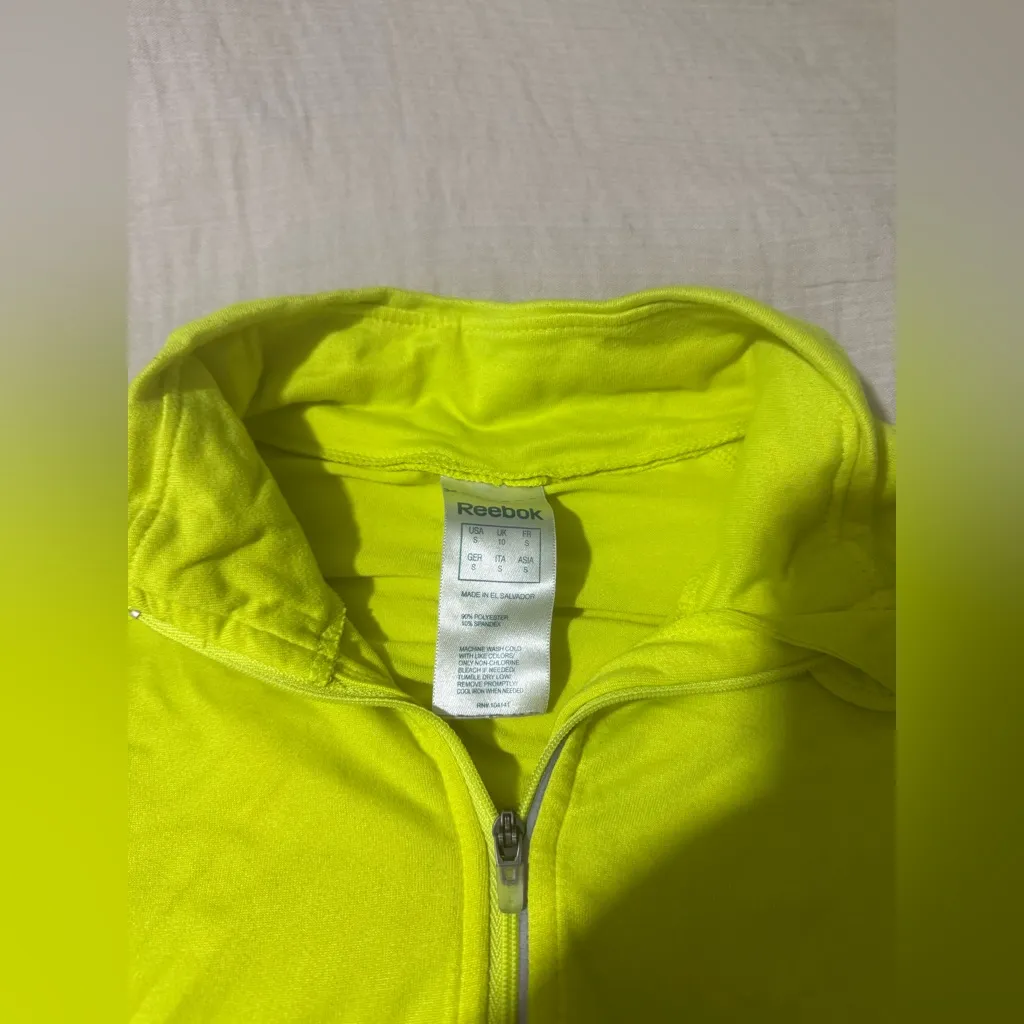 Reebok neon yellow 1/2 zip - Image 3