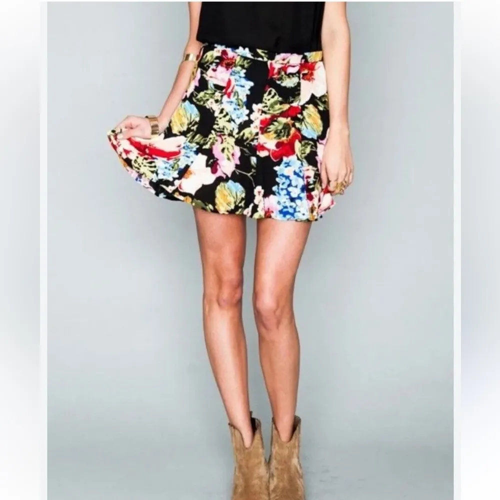 Abercrombie and fitch floral skirt size small - Image 3