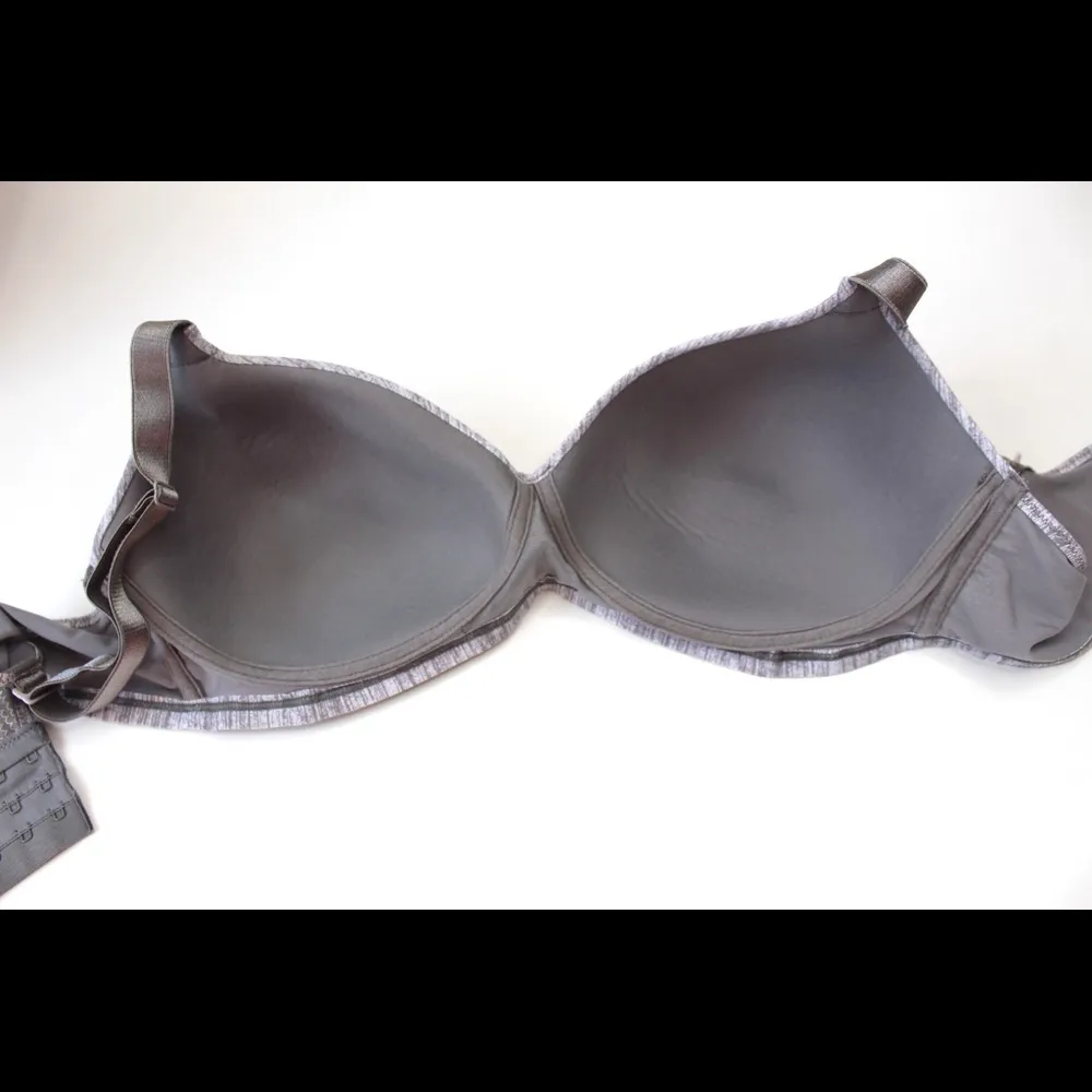 | Wire-Free Grey Bra - Image 4