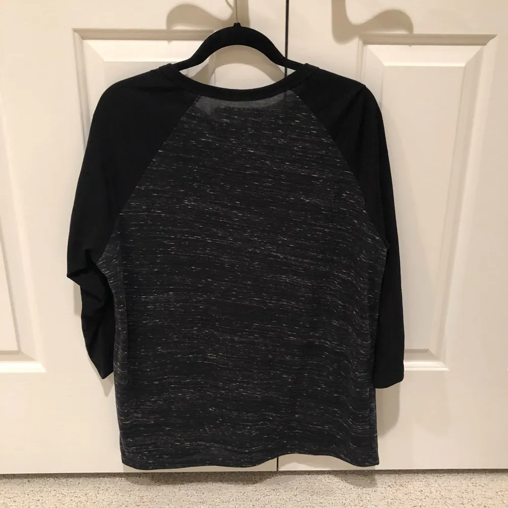 Black Long Sleeve Tee with Graphic Design Size L - Image 4