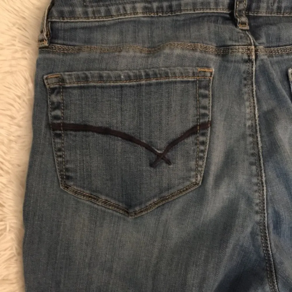 Bull Head Skinny Jeans!  - Image 3