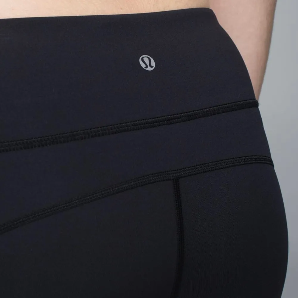 LULULEMON Run: Top Speed Crop Mini Brushed Animal Black & White Crop Pant Size 6 - Image 6