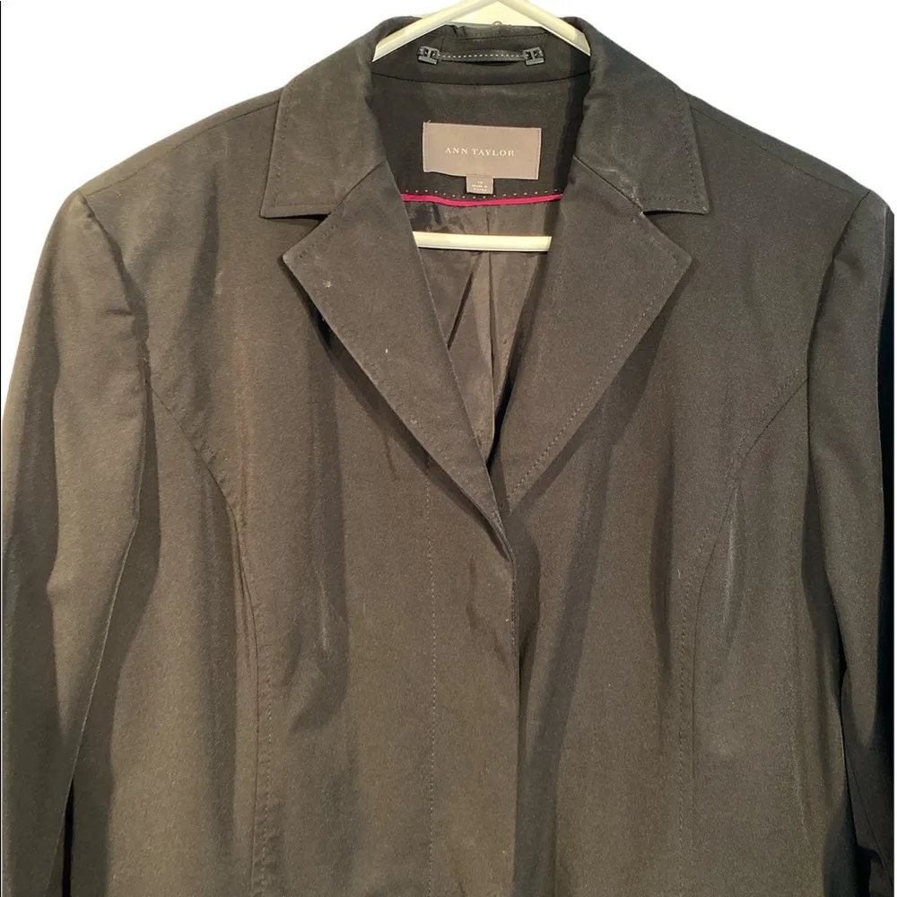 Ann Taylor Black rain trench coat button up pockets lined collared neck 14 Long - Image 2