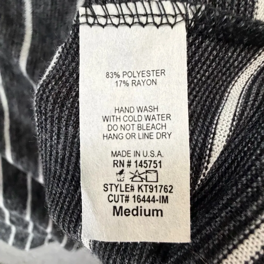 Fantastic Fawn Top Womens Size M Black White Stripe Chevron Batwing Slouchy - Image 7