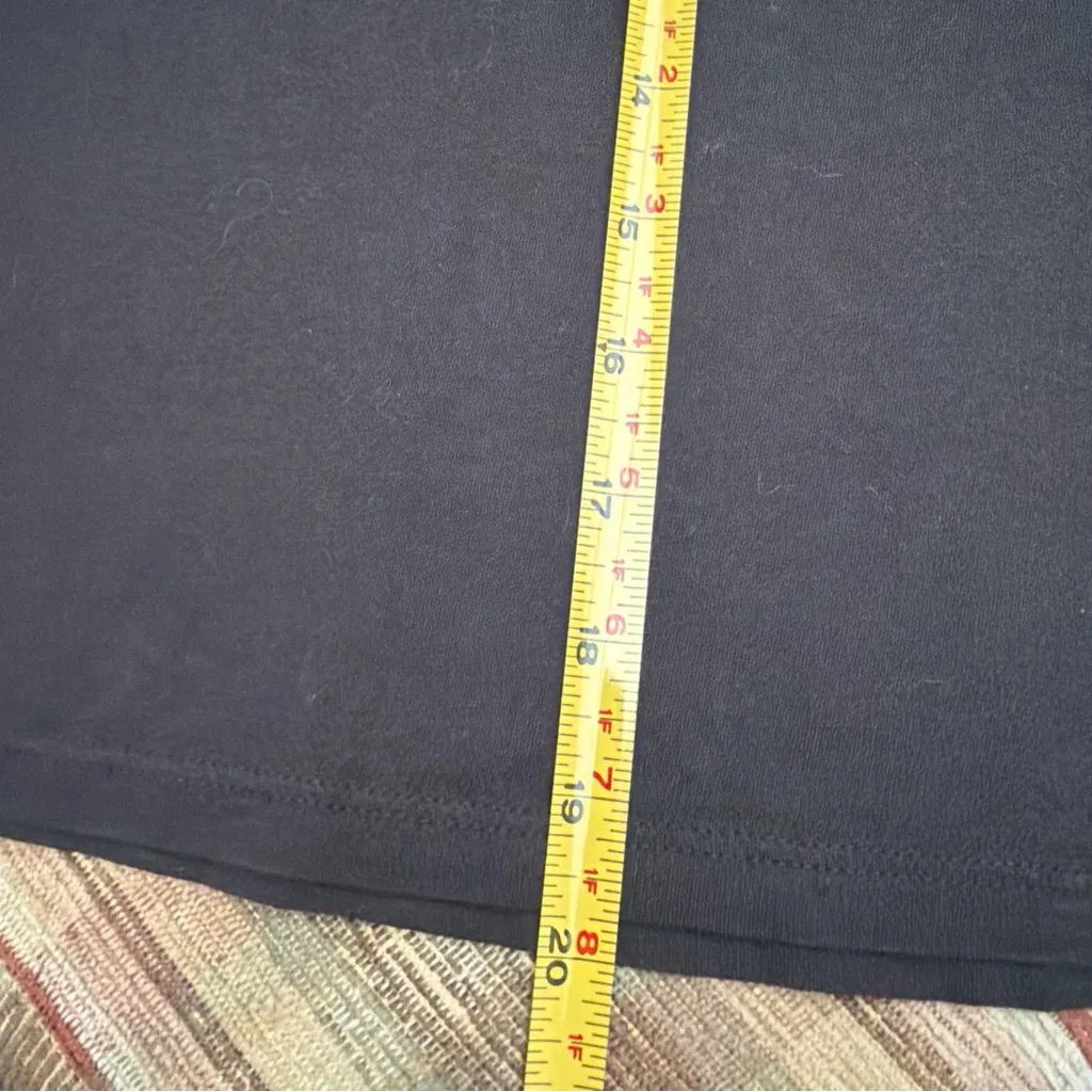 Frame Denim Black Le High Rise Muscle Tee - Image 4