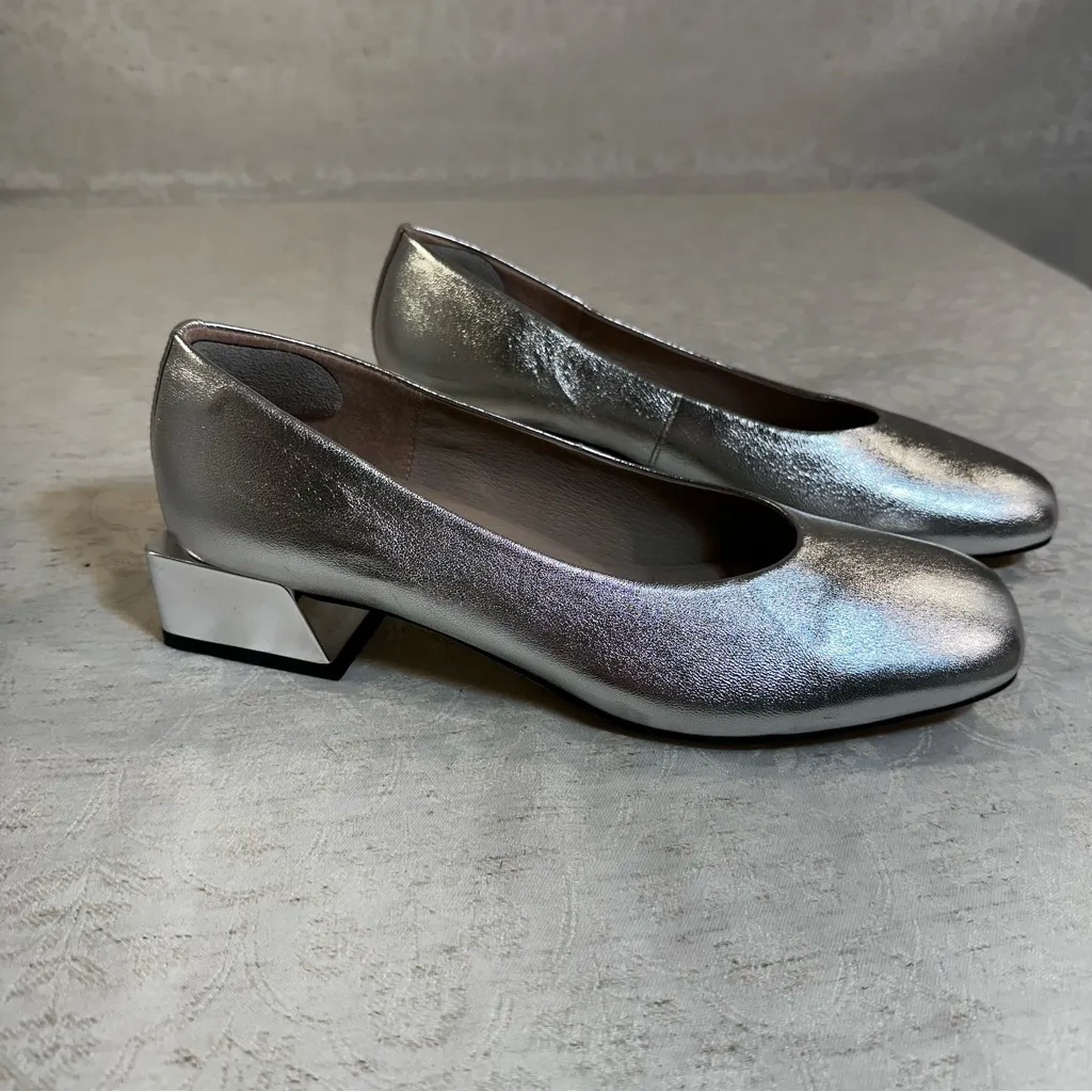 Gianni Bini Metallic Silver Block Heel Pumps – Size 8.5M - Image 6