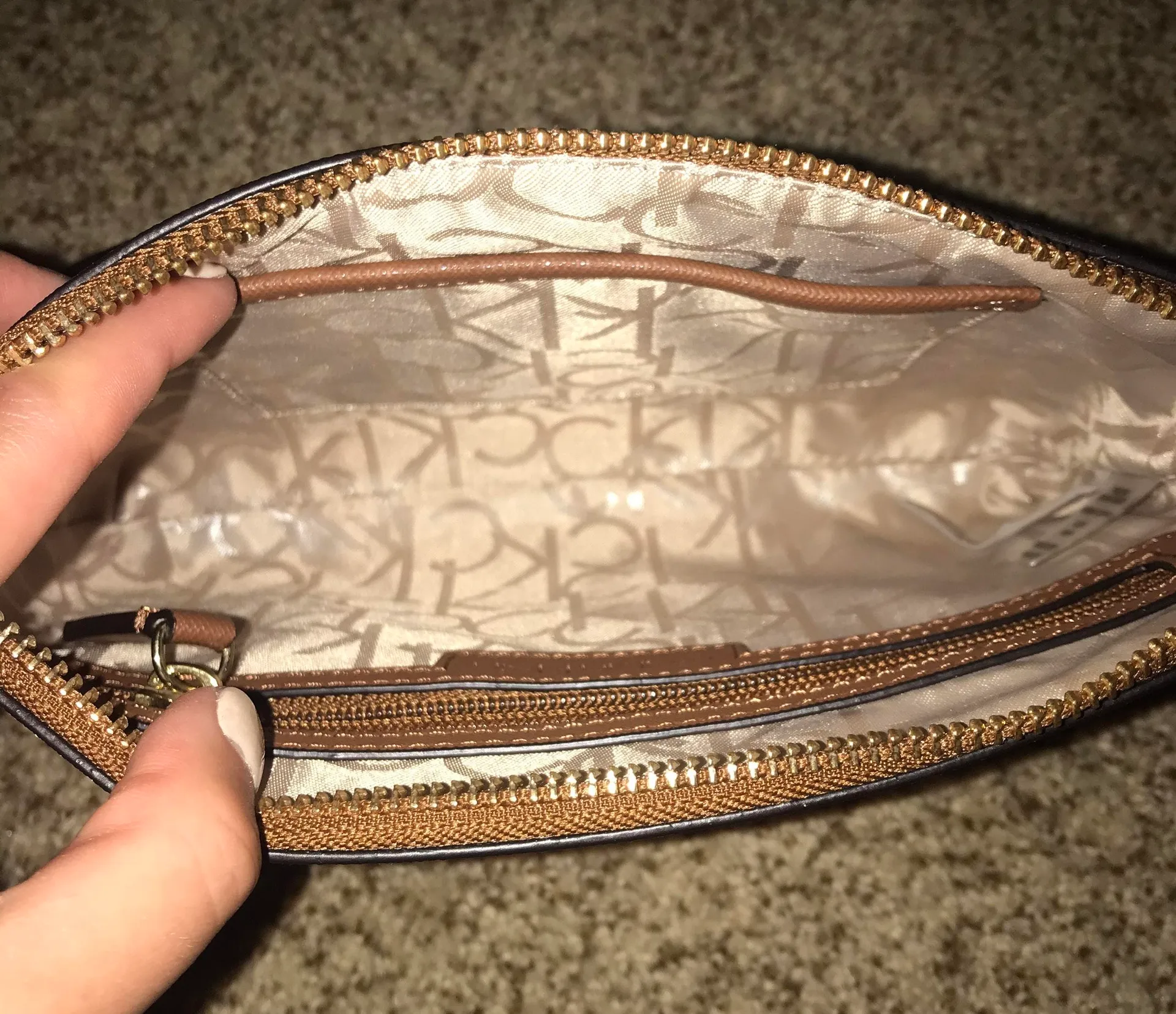 Calvin Klein Shoulder Bag - Image 4