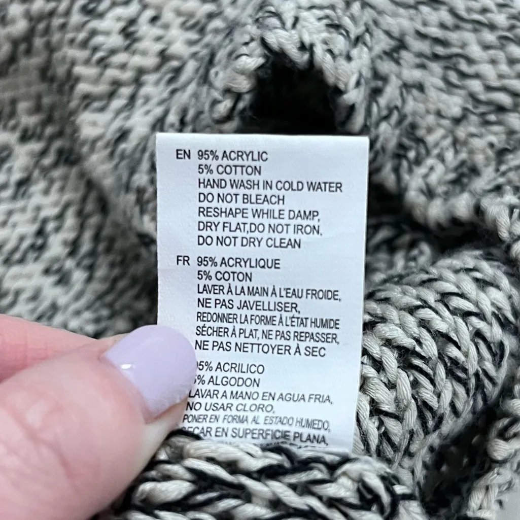 RDI  Sweater - Image 4