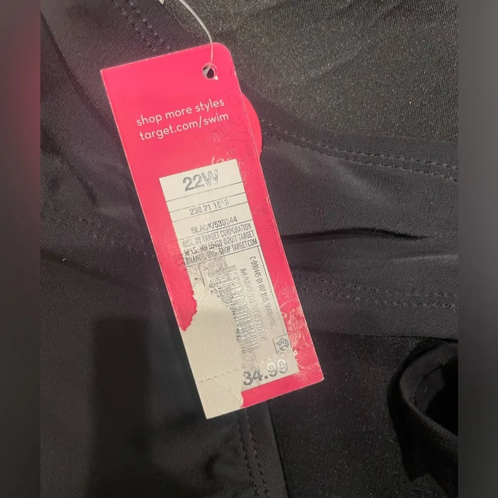 NWT! Plus Size Black One Piece Swimsuit - Image 4