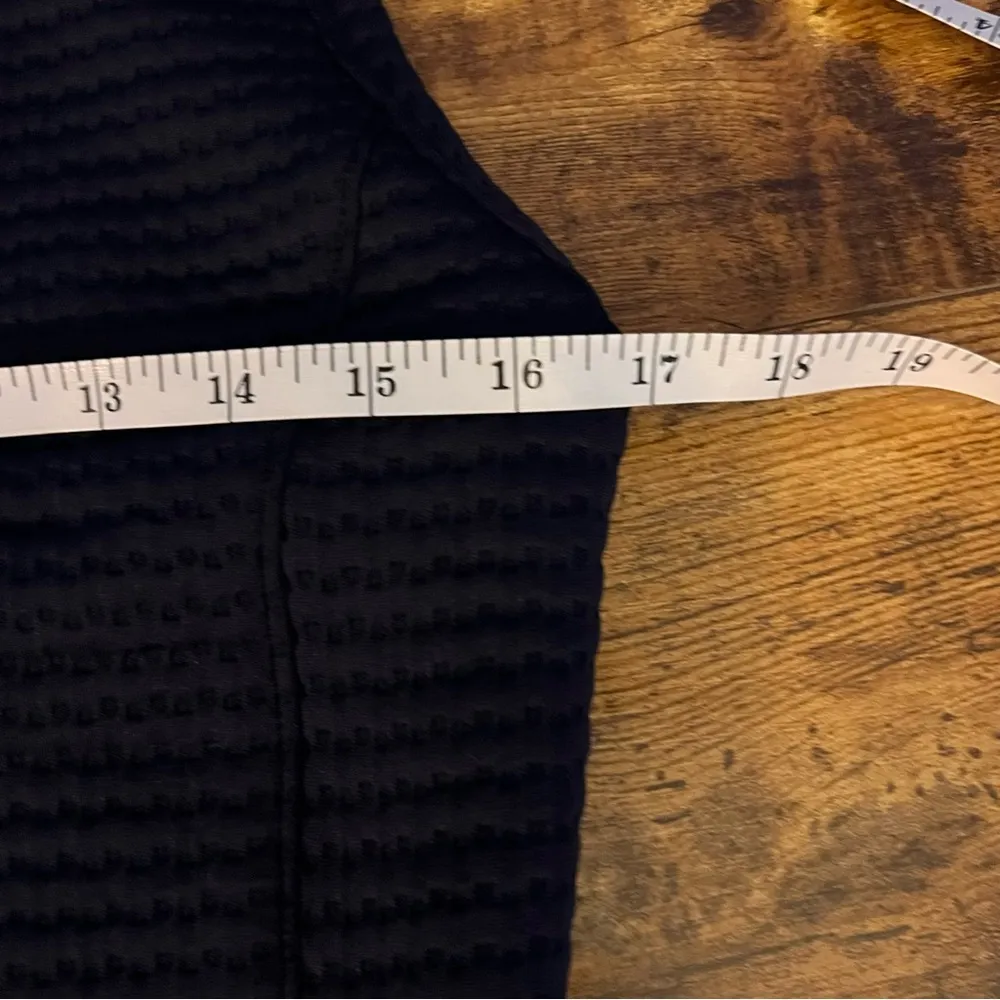 Lady Hagen Navy Blue Vest. Textured Material. Size Medium - Image 4