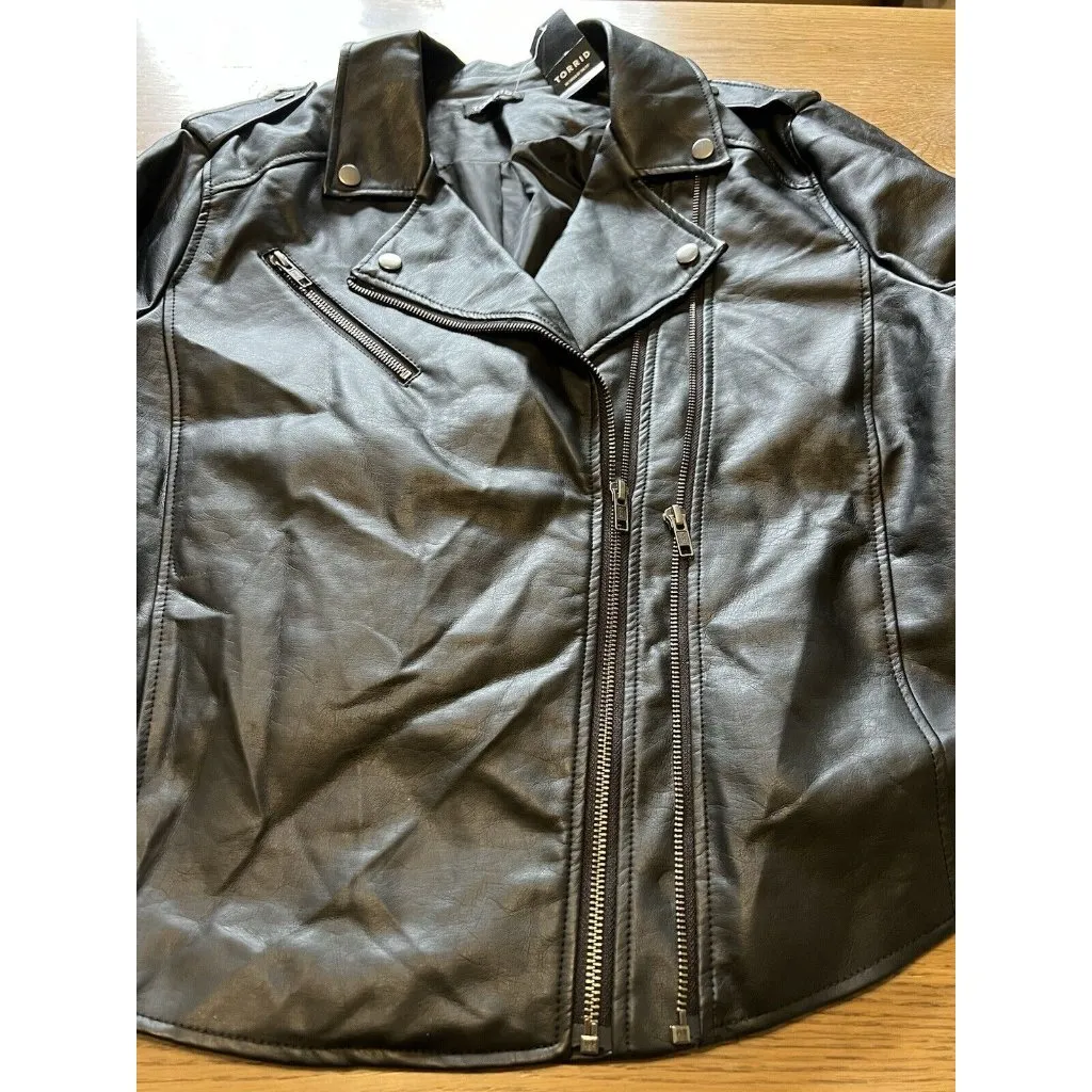 Torrid 2 Moto Jacket Women Cropped Black Floral‎ Faux Leather Designer Modern - Image 9