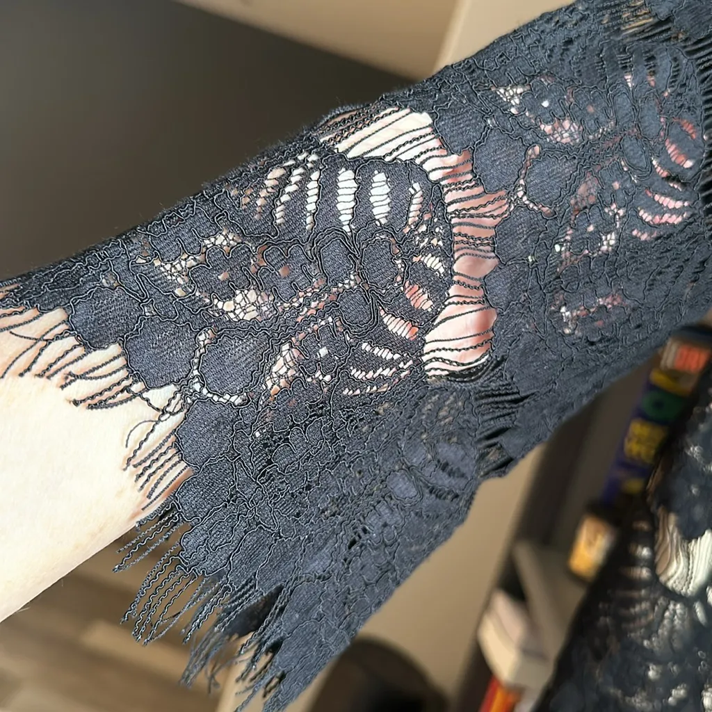 Karen Kane black lacy top - Image 4