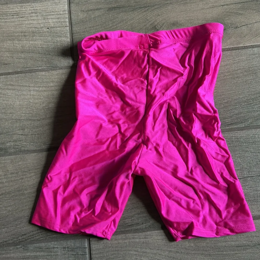 Pretty little thing pink bike shorts - Image 3