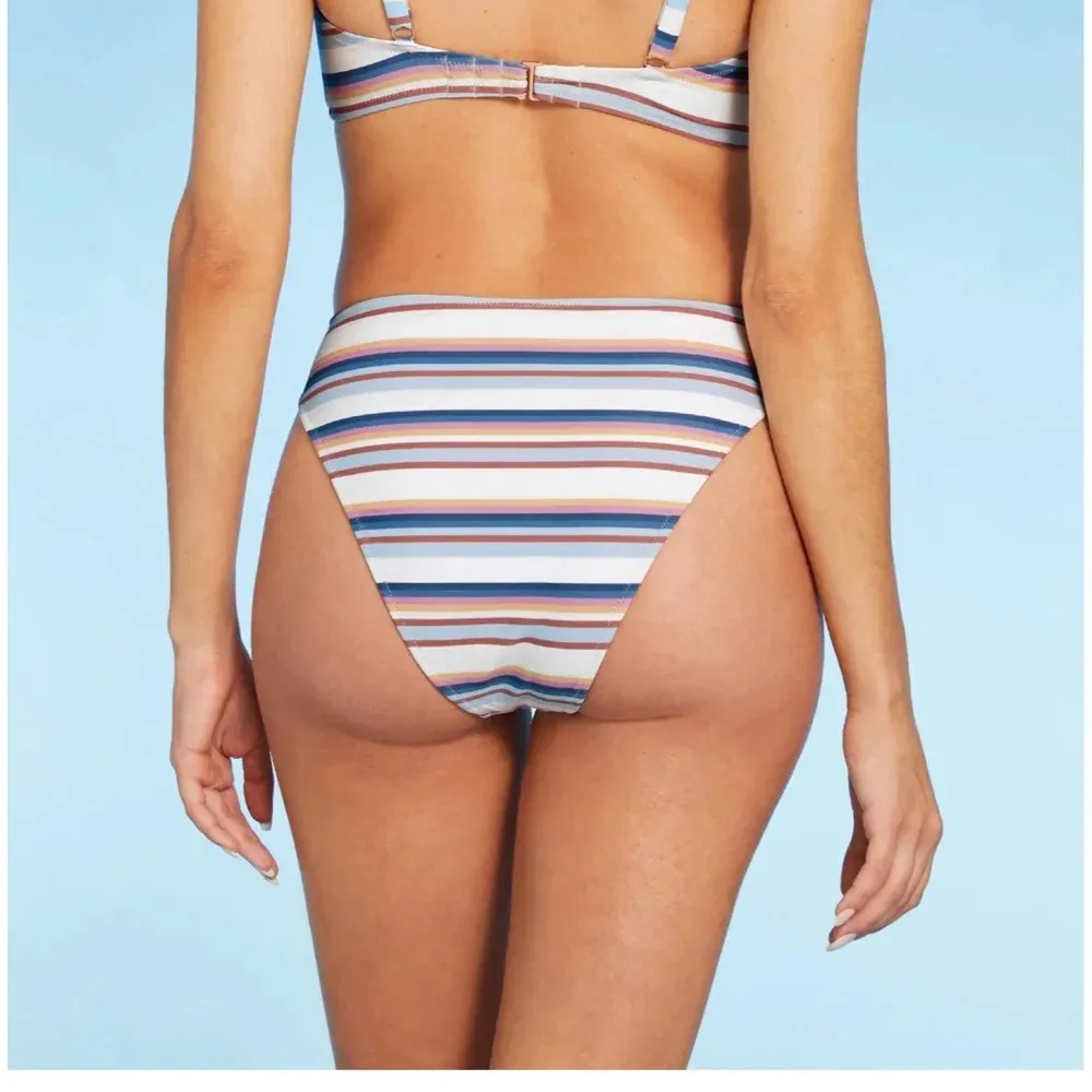 Shade & Shore Women’s High Waist High Leg Cheeky Bikini Bottom size M NWT! - Image 8