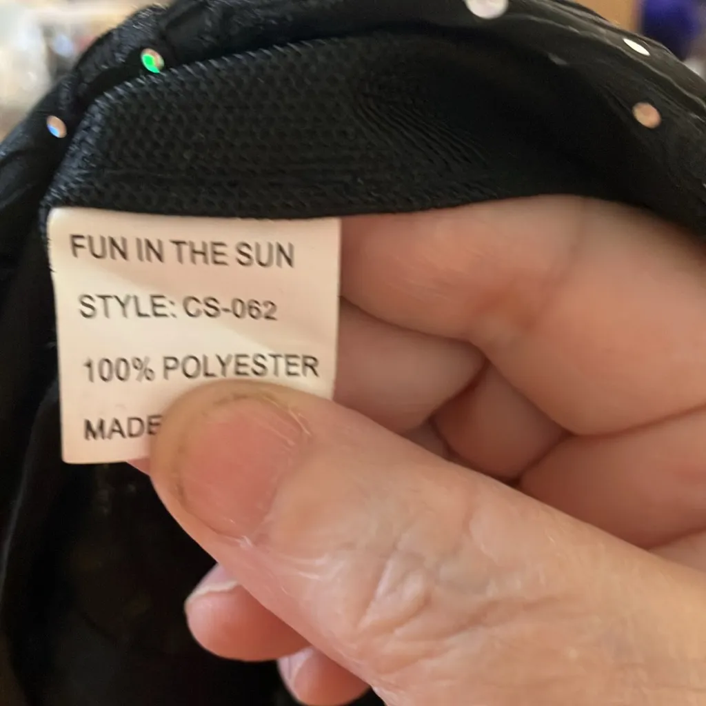 FINAL MARKDOWN Fun in the sun ball cap - Image 4