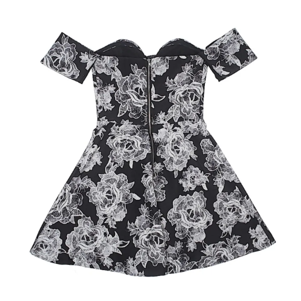 Stylestalker Ballerina Scuba Floral Print Dress - Image 5